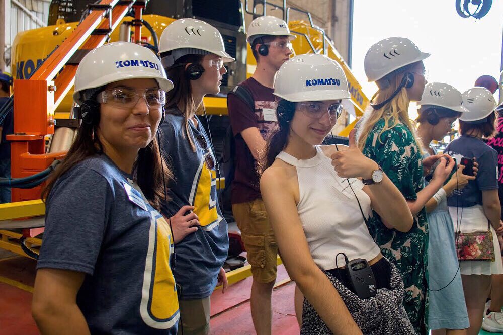 UTCGlobal's tweet photo. Highlights from todayβs Komatsu America Corp. tour with the SUSI students and the Chinese ESL students! ππ·ββοΈπ·ββοΈ Thank you for having us!
#UTCglobal #susi #fhi360 #susieurope19 #ExchangeOurWorld #StudyUSA #studyintheusa #Exchanges360 #komatsu #komatsuamerica #chattanooga https://t.co/xVusA1zYXs