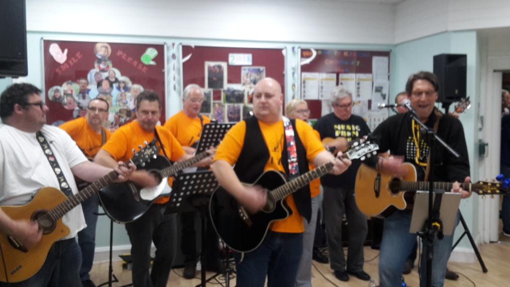 FionaVenner's tweet photo. @RebeccaAppleby7 at the launch of her wonderful Latent Power, Kirkstall's own sculpture &amp; our home grown band @MusicFromAttic entertaining us on the eve of @KirkstallArt Trail https://t.co/TzHnmQiaQW