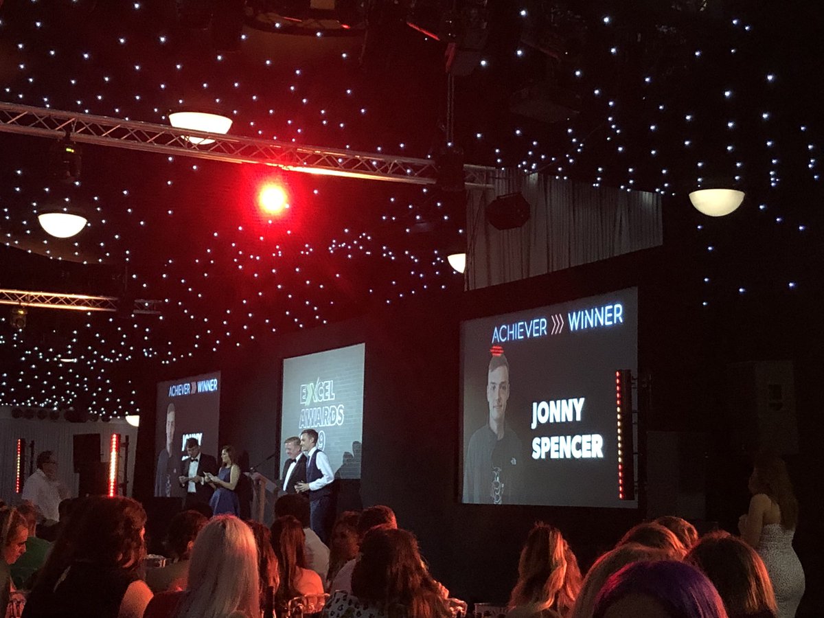 CarolGeldard's tweet photo. #CEAs2019 go Jonny 😁 https://t.co/UQqedZtiv5