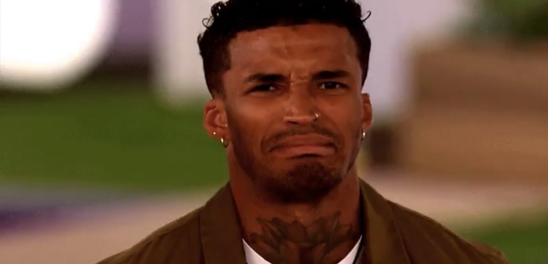 EmilyRojewska's tweet image. when the girl you fucked over doesn’t come running back like you thought she would #LoveIsland