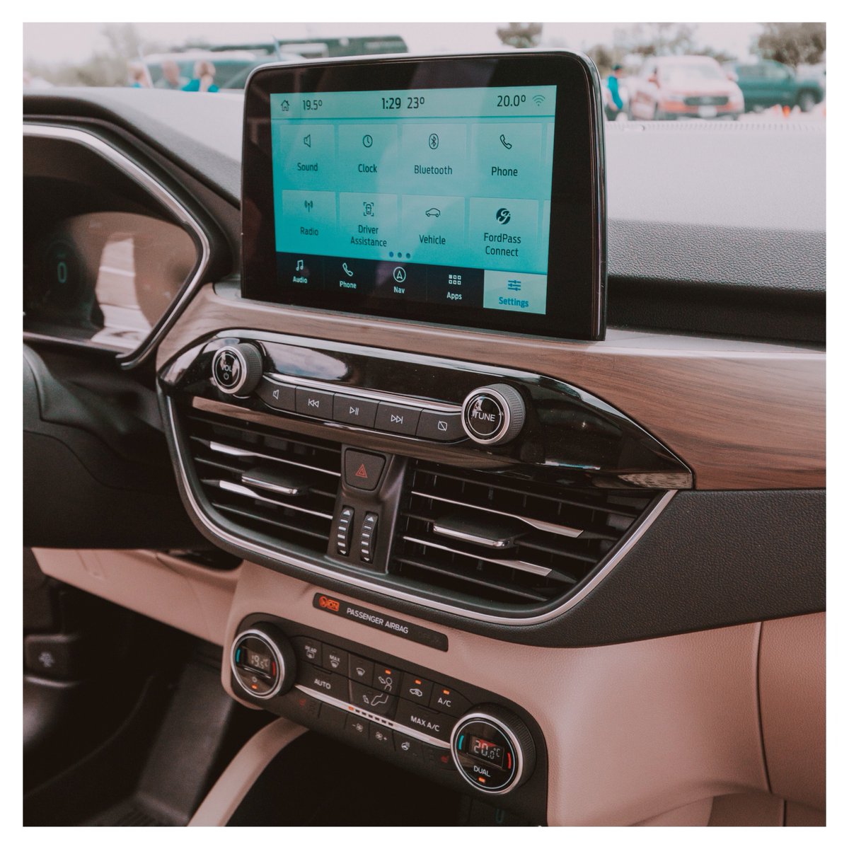 Earlier this week, I had a pleasure of attending Ford Canada’s Tech Day and experiencing some of the most innovative technologies available in 2020 <a href="/fordcanada/">Ford Canada</a> models 🚗🙌🏽