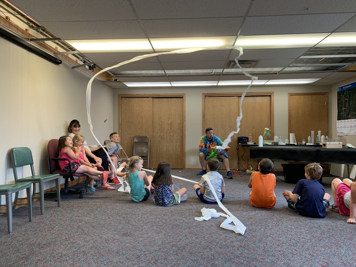 FACSFinley's tweet photo. ❤️ Summer Learning @ecrlib #sciencetellers https://t.co/OeERPqZUgJ