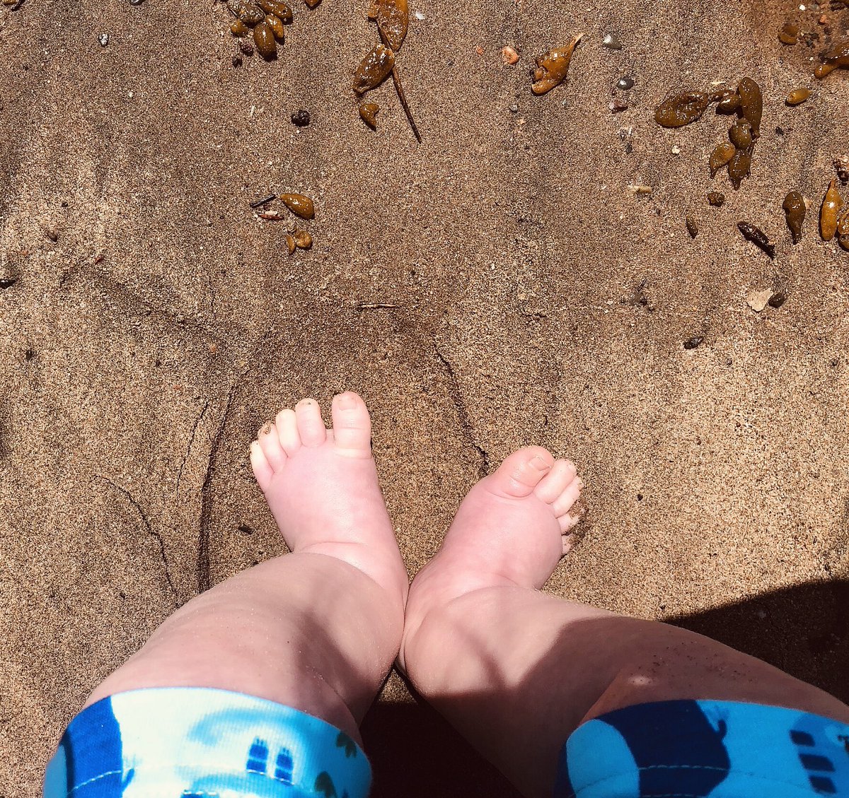 Are your feet summer ready? 5 tips to keep your feet healthy:
1) Keep flip flops+sandals for the beach/poolside. 
2) Sunscreen is for your feet too!
3)Cut nails straight across,file edges.
4) Keep your feet clean, dry + cool. 
5) If you have diabetes check your feet often!