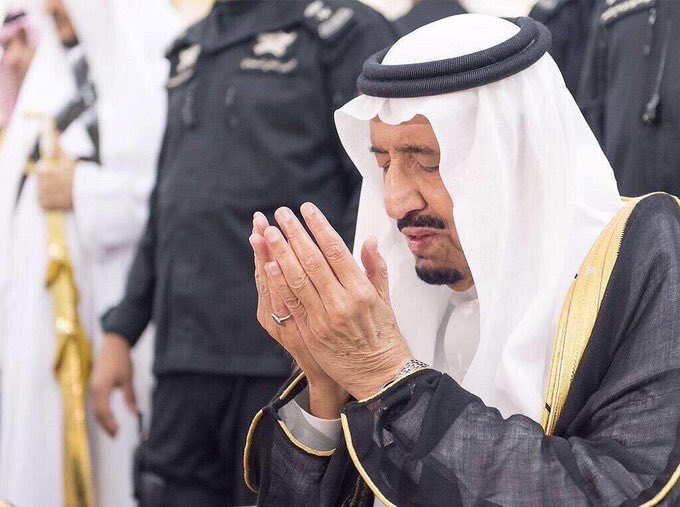 Eastern_RT's tweet photo. اللهم إن عبدك سلمان بن عبدالعزيز تحمّل أموراً كبيرة، اللهم كن له عوناً و نصيراً، اللهم اجعله سبب خير للمسلمين 

#خادم_الحرمين_الشريفين #الملك_سلمان https://t.co/u4OF2whi2s