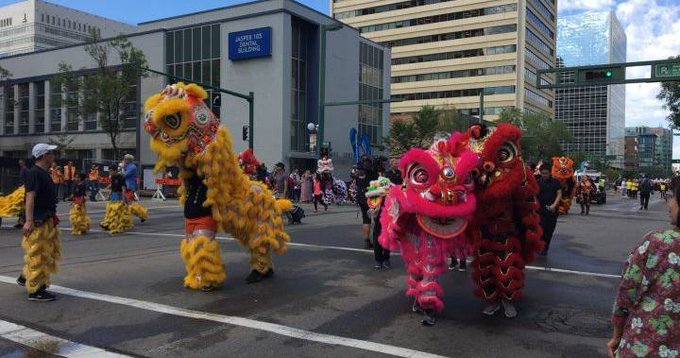 GordSteinke's tweet photo. If you missed the @KDaysyeg parade this morning... we've got you covered.. highlights coming up at 5&amp;6 @GlobalEdmonton #kdaysparade #kdays #Yeg 

Rain holds off for 2019 K-Days Parade through downtown Edmonton https://t.co/qqNXPiHUEp https://t.co/vSCzbXSadz