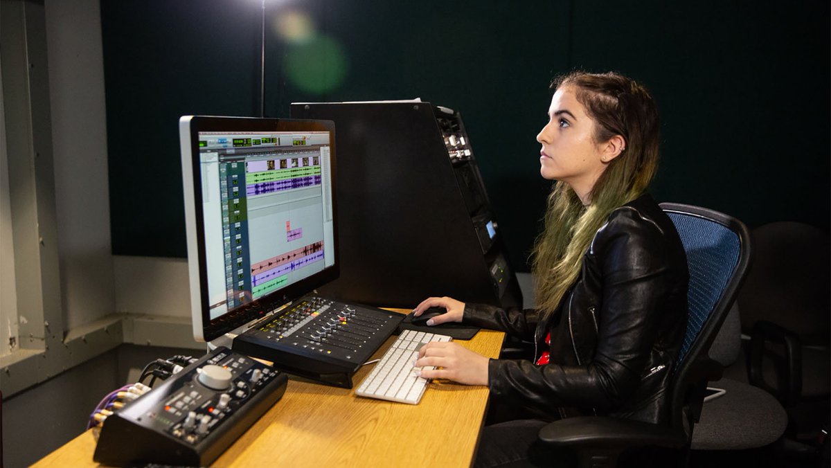 Avid's tweet photo. Choose the Pro Tools licensing option that works best for you. The Avid team addresses the latest Pro Tools perpetual, subscription, and crossgrade licensing options
⠀
▶️ https://t.co/1TMiPRN9MH
⠀
#avid #protools #pricing #licenses #options #subscription #perpetual #crossgrade https://t.co/xW8msWPwLg