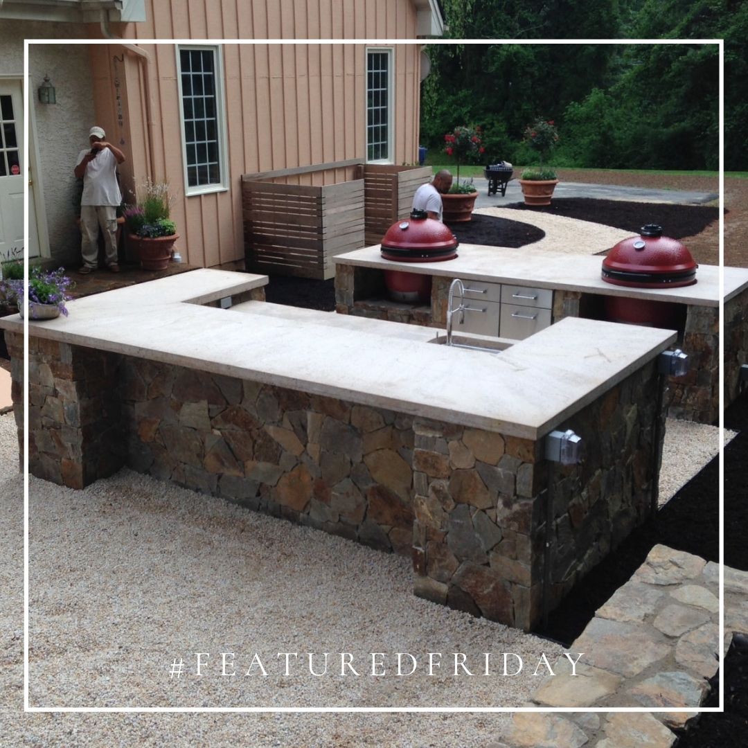 #FeaturedFriday - Why bring the cooking indoors! Outdoor kitchens are all the rage! #FieldofDreams #FieldofDreamsLawn #outdoorliving #outdoorkitchen