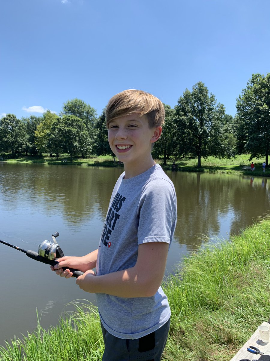 April Thompson tweet media