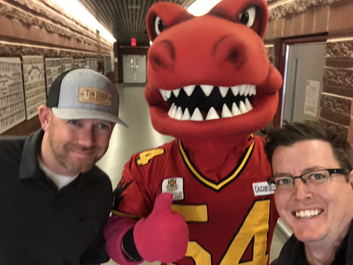 Congrats to all the past and present <a href="/rundlecollege/">Rundle Schools</a> and <a href="/rundleacademy/">Rundle Academy</a> staff who spent the last couple weeks learning more about exceptional education! <a href="/TarynKnorren/">Taryn</a> <a href="/kenIshii9/">Ken Ishii</a> <a href="/kgoepenwee/">Karen Goepen-Wee (she/her)</a> <a href="/mellorsocial/">Bradley Mellor</a> <a href="/mrlocking/">Sheldon Locking</a> <a href="/MrVDMeer/">Keith van der Meer</a> <a href="/UCalgaryEduc/">Werklund School</a> <a href="/UCalgary/">U Calgary</a> #BeCurious #EnjoySummer