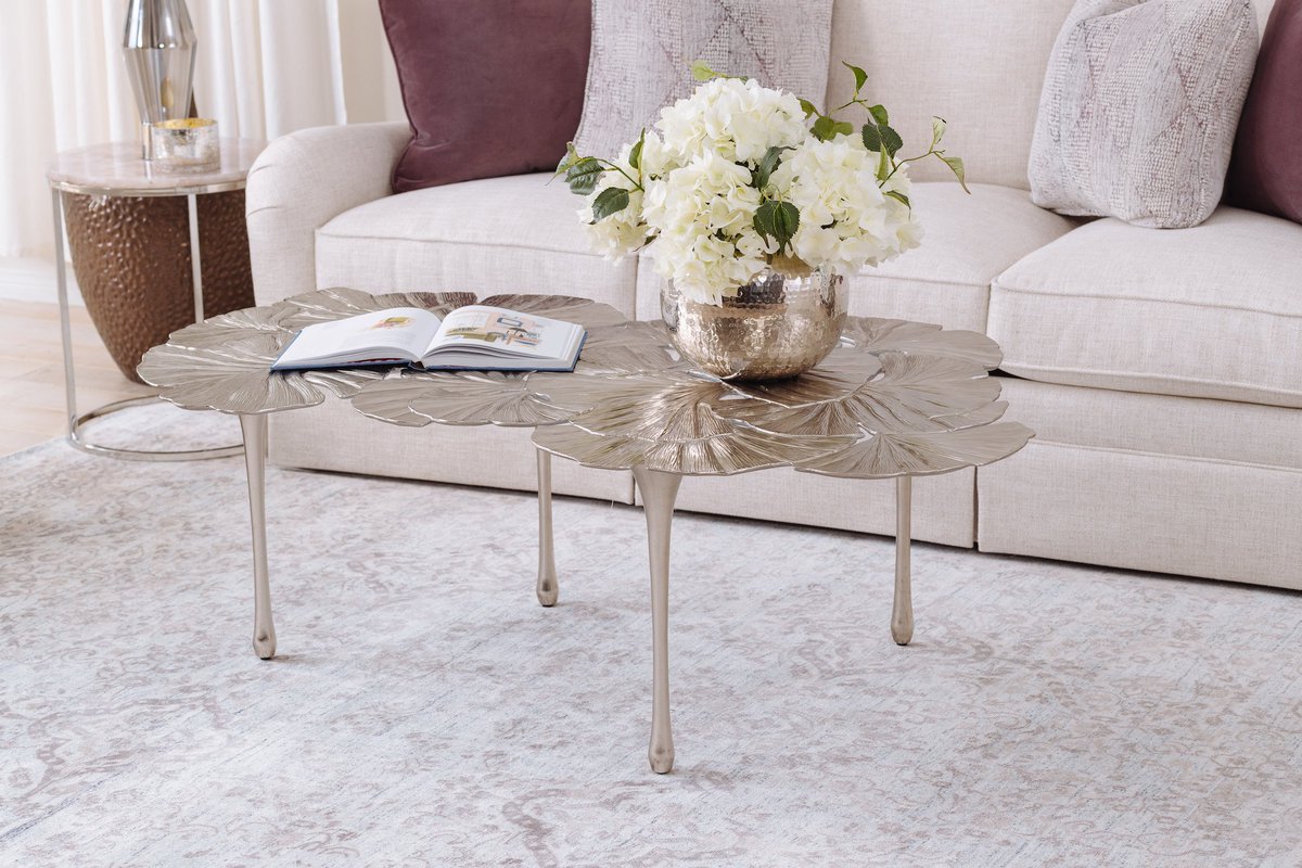 Mathis_Home's tweet photo. The secret to a stylish room? Just a neutral sofa from Bernhardt with your choice of pillows. ✨

#MathisStyle #YourStyleYourPrice #Livingroom https://t.co/DEdfWzBDaw