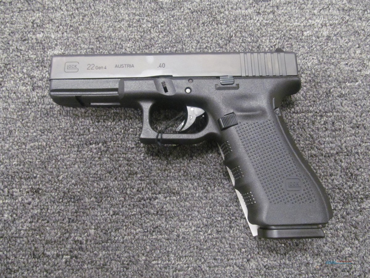 FrcRange's tweet photo. A reversible magazine catch, changeable in seconds, accommodates left or right handed shooters. The Generation 4 frame retains the Glock accessory rail for accessory attachment. Get yours for $515.22 #Glock #FRCRange
https://t.co/TWjxAIDJg9 https://t.co/R1lBYXJ3BX