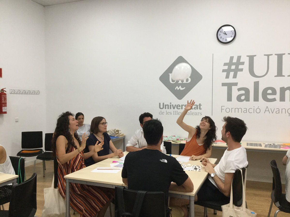 marinacasadella's tweet photo. Com sempre, un plaer immens participar a les Jornades de la #XarxaLlull. En tornem esgotats, però contentíssims.
@IRLlull #33JIPC https://t.co/7sPU8zhkmw