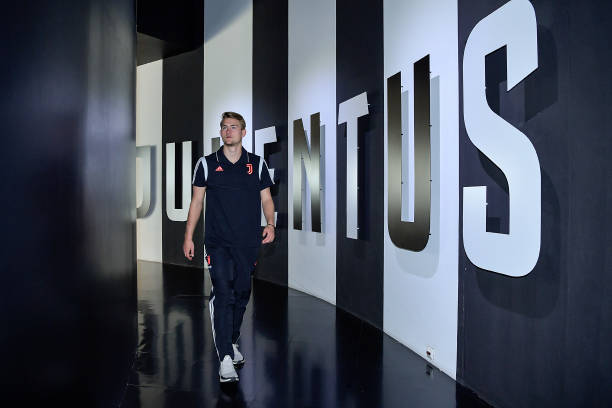 JuventusFC_VEN's tweet photo. Recorriendo la historia de la #Juventus 🏆🏳️🏴...
⚪⚫4️⃣🇳🇱
#MDL4 #TURNDELIGTON https://t.co/hmkJLZRzeD