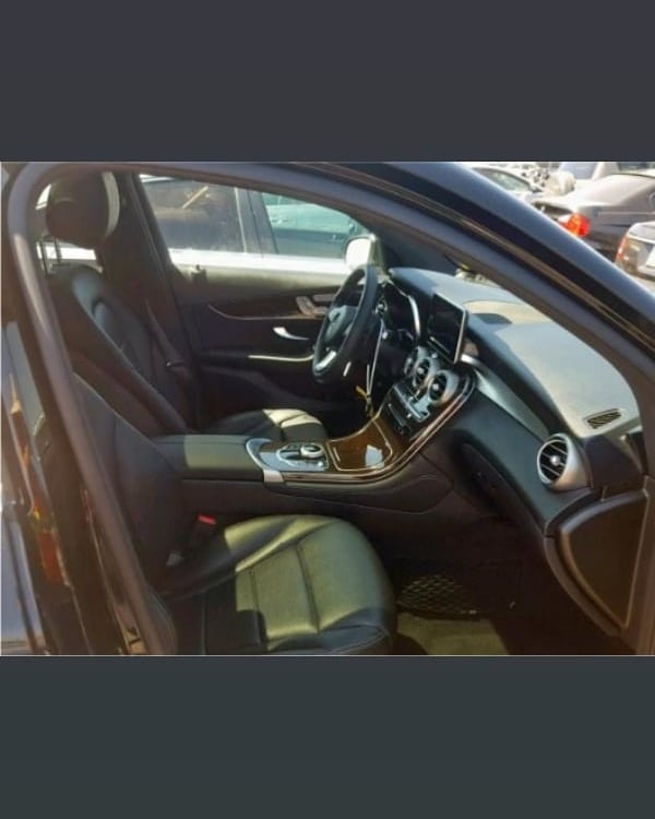 zimantrust's tweet photo. Run &amp; Drive🔥🔥
Let's Deal👌🏼🤝🏻
Mercedes GLC 300(2019)
📞08187916351 for enquiry
#zimantrust #bestdeals #hotdeals🔥
#automobilemarketing #automobiles #autosales 
#bestauto #comfortable #reliable 
#kano #kaduna #katsina #abuja #nigeria https://t.co/Lm53qzR7cG
