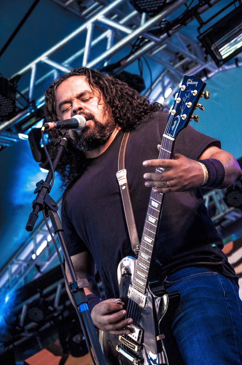 bandaconcreto's tweet photo. Mais um pouco do Dia Mundial do Rock do Bloco dos Camisa Preta nas belas fotos de Renato Audrey! #bandaconcreto #concreto #blocodoscamisapreta #diamundialdorock #eplama #vinnyappice #eminence #themist https://t.co/5n5fR4UeER