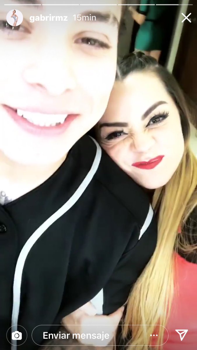 momentsbraby's tweet photo. los amoooo💜❤️ @gabyramiirezz @brandon_meza #braby https://t.co/tci5k4t9Gb