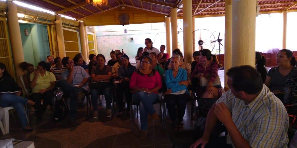 Obs_REDES's tweet photo. Participación de @FundaREDES_ en el encuentro «Intercambio de saberes y experiencias: Situación de las defensoras de #DDHH en la frontera». Guasdualito, estado Apure.
#19Jul
#ObservatorioRedes
#Guasdalito
#Apure https://t.co/CudGYp88Rr