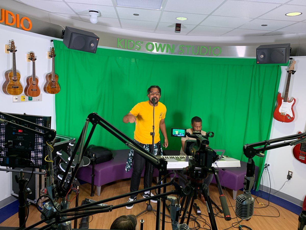 We love when you sing about our city! Thanks @kendalljallen and <a href="/tresonjamar/">Tréson</a> for joining us in Kids' Own Studio #houston #HTX 
<a href="/AmpUrRoom/">AmpUrRoom</a> 🎤🎧