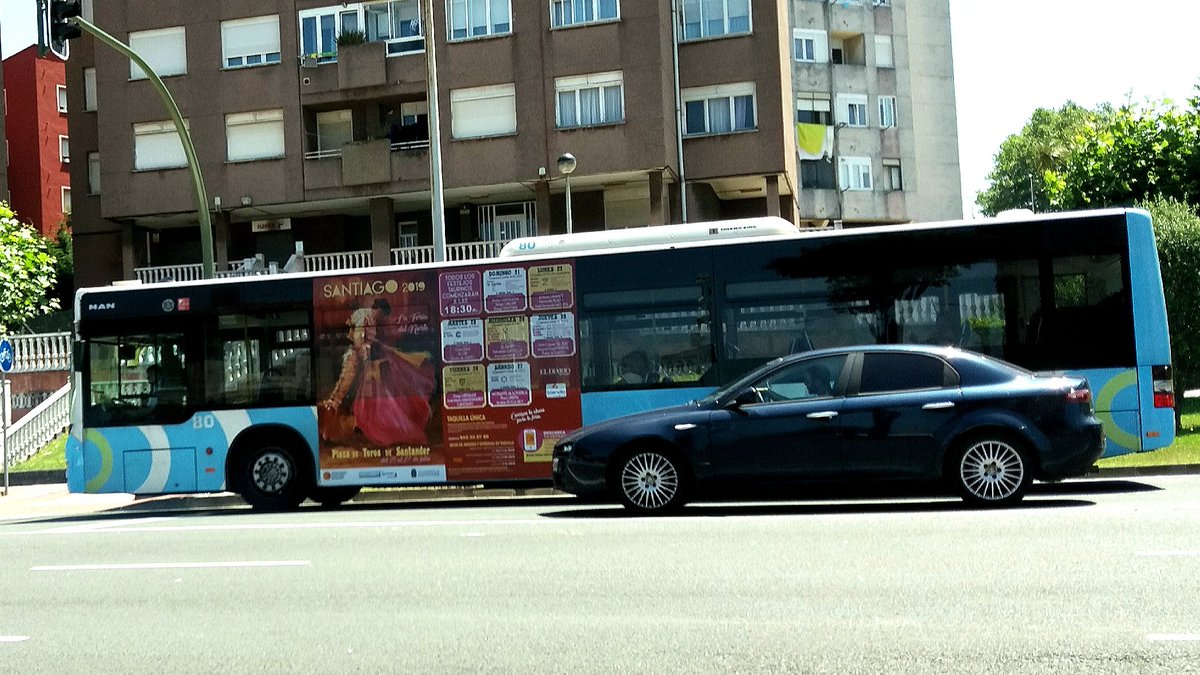 rosaferlas's tweet photo. Será legal, pero es indecente.
¿Feria del Norte?
Feria de la muerte.
Anunciar esa barbarie en el transporte público que compartimos todos es vergonzoso.
#TauromaquiaEsViolencia
#SantanderSinToros
#SantanderSinSangre https://t.co/5g7ibJdAlR