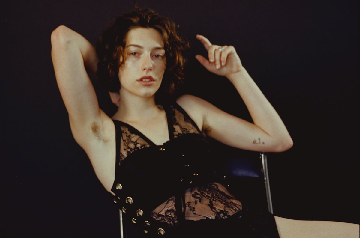 キングプリンセスの新アー写 かなり良い とてもゲイ