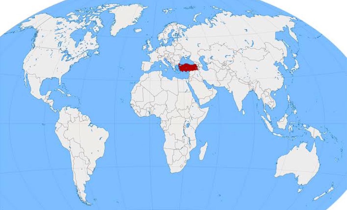 Bighit biz buradayız bak yani uzay da falan değiliz Dünya'dayız artık çocukları Türkiye'ye yolla da mutlu et bizi😔🇹🇷