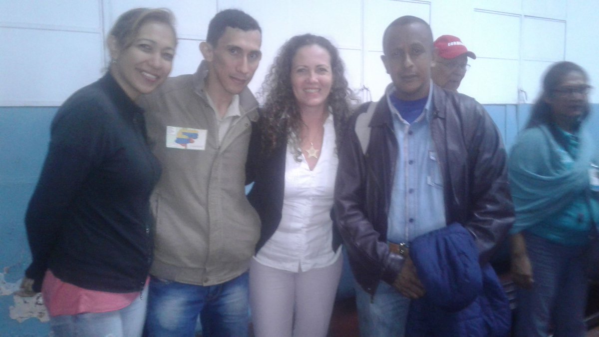clifpdjunin2018's tweet photo. EN EL MUNICIPIO JUNIN ESTADO TACHIRA SE DESARROLLÓ SEMINARIO DE EDUCACIÓN EN FRONTERA CON AUTORIDADES DE CENAMEC Y ZONA EDUCATIVA; AVANZANDO INVESTIGACIÓN  DE PROBLEMAS DESDE LA ZONA FRONTERIZA JUVES 18 Y VIERNES 19 JULIO 2019 @maduro_en @psuvaristobulo @Crazet2011 @charlychaves https://t.co/BfeHTpiE8q
