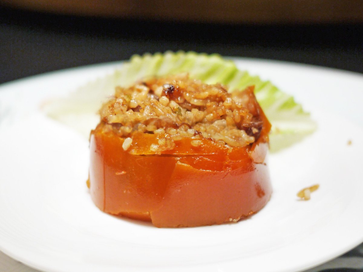 FineDiningExp's tweet image. Whole suckling pig stuffed with glutinous rice and preserved meat — Iconic Cantonese restaurant in Macau #TheEightMacau #GrandLisboaHotel ⭐️⭐️⭐️ #MichelinGuide #MichelinStars #3MichelinStars #Michelin3Stars @MichelinGuide #黑珍珠餐厅 #Asias50Best