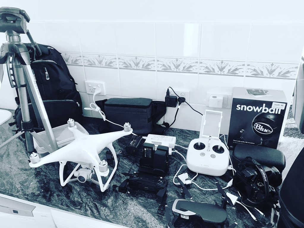 Angelstar444's tweet photo. Very early morning start to this photo shoot .
.
.
.
.
.
.
.
#mavicair #nikonp900
#phantom4 #phantom4proplus #phantom4pro #phantom4drone #djiphantom4pro #phantom #drone #dronephotography #dronestagram #droneporn #drones #droneofficial #droneworld #ihopeidontcrashit https://t.co/5gwqHaTWfM