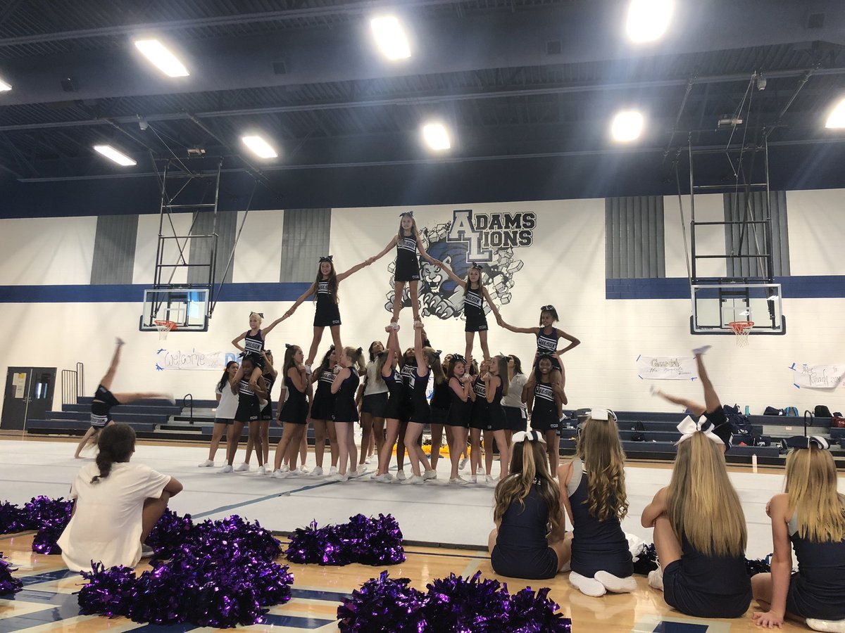 WMS Wildcat Cheer tweet media