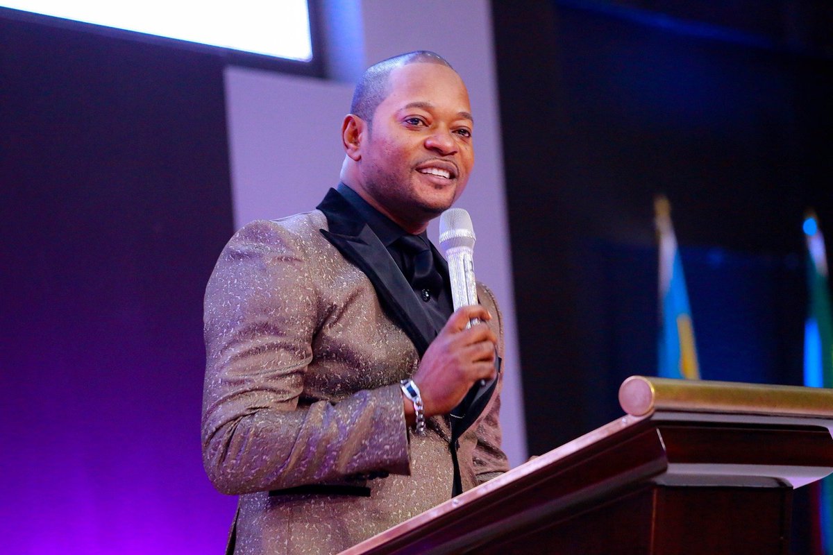 AlphLukau's tweet photo. AMI - You Win, They Lose 
I stand as Guardian over the altar of God - in this second phase of the year, YOU will testify the goodness of the Lord! Its too late for the devil to pull you down. From this day you will move from glory to glory! So shall it be! https://t.co/UD34iYhpgu