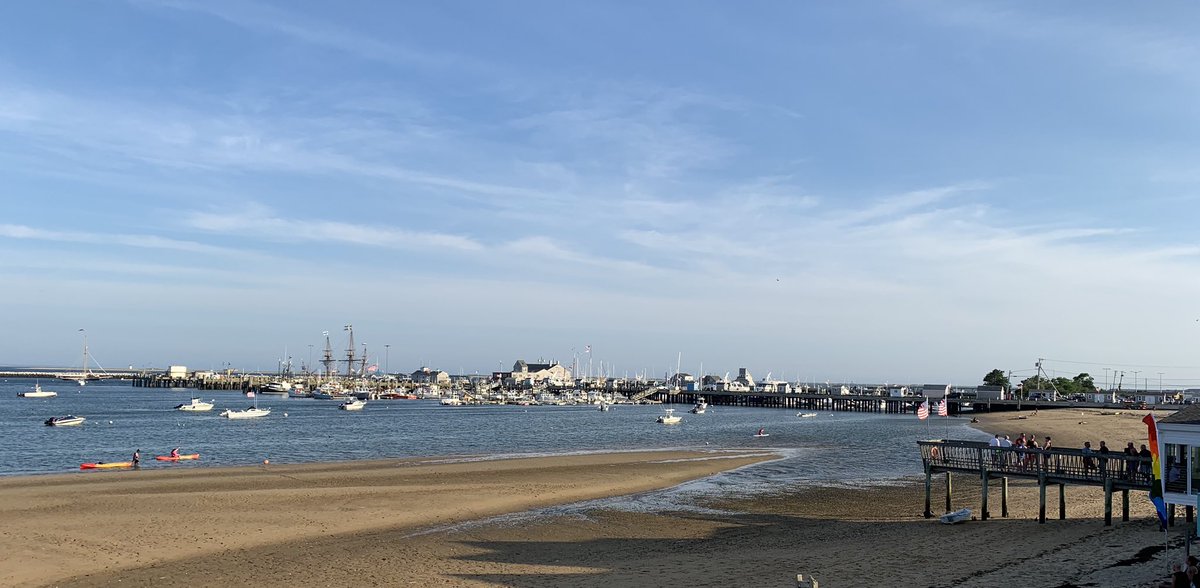 HooksHostMom's tweet image. Happy hour with a view #FridayViews #TheCape #HappyHour