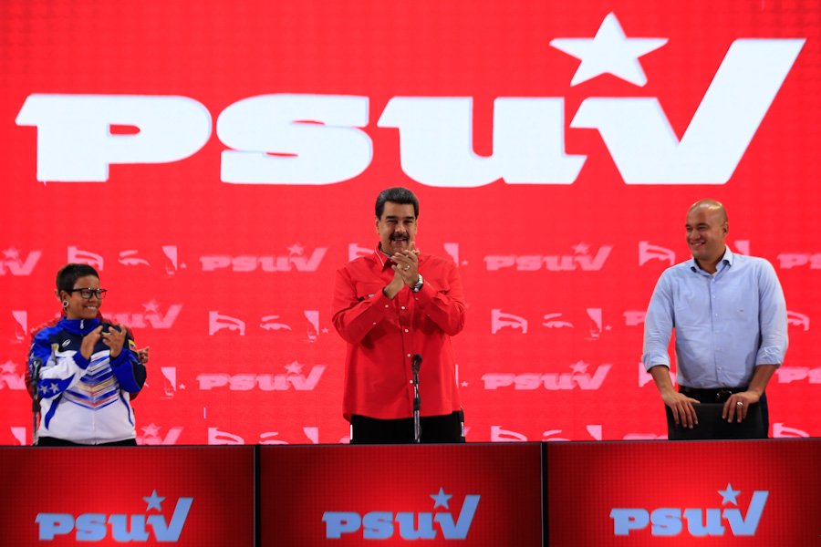 #AHORA  | El liderazgo del comandante Chávez no fue marketing ni autoproclamado, el liderazgo de Hugo Chávez se construyó calle a calle, pueblo a pueblo, con la verdad y la pasión Patria. De allí surgió este poderoso movimiento que es el chavismo, destacó el Pdte. <a href="/NicolasMaduro/">Nicolás Maduro</a>