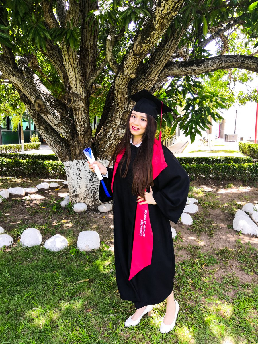 AleeVelardeG's tweet image. Yep 👩‍🎓 my super Wang is here 💙💙💙 ELF I love suju 🙌 #superjunior #superwang #iamchef #ELF