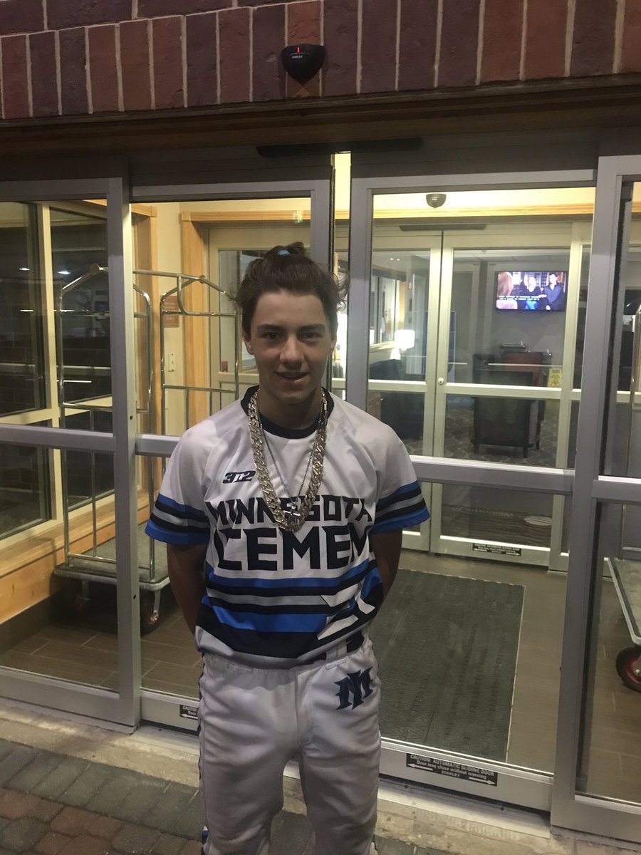 icemen16u's tweet photo. Spencer Helberg throws a gem tonight (POG) with a strong chain game and man bun Icemen win to go 3-0 in pool play https://t.co/vjPjWUTTfn