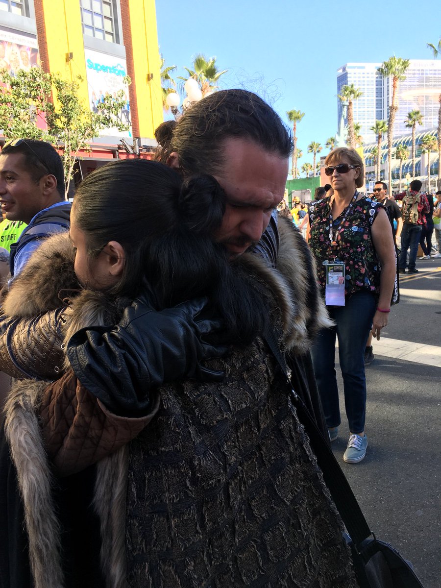 avakaito06's tweet photo. Cosplayed as Arya Stark and did the hug with 
@ con.snow and he’s so great and sweet, and we redid the hug when Jon and Arya reunite. 😭❤️ I had so much fun. 
#SDCC19 #sdccgot #GameofThrones https://t.co/SAZsZAM64P