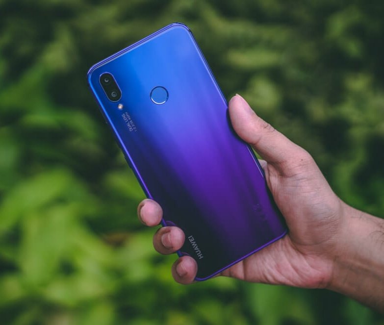 XaomiB's tweet photo. Redmi note 7 4 ram 64 gb azul!! 
Novo e lacrado na Caixa, aceitamos cartões de crédito com acréscimo da maquininha!! 
R$ 1000,00/ garanta já o seu!! https://t.co/r6Q7CczqkB