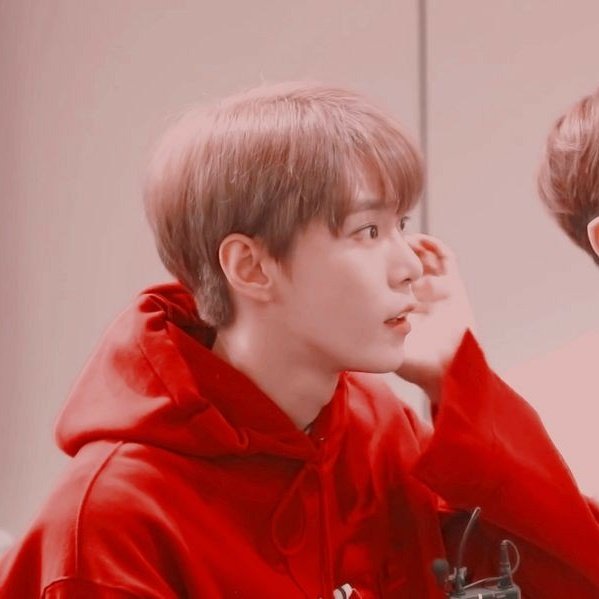 nctwines's tweet photo. [dojae!au] [soulmates!au]

onde doyoᥙᥒg continua somente vendo tudo em preto e branco ou onde jᥲᥱhyᥙᥒ se vê completamente perdido nas cores do namorado do seu melhor amigo. https://t.co/8aEfbmZaKR