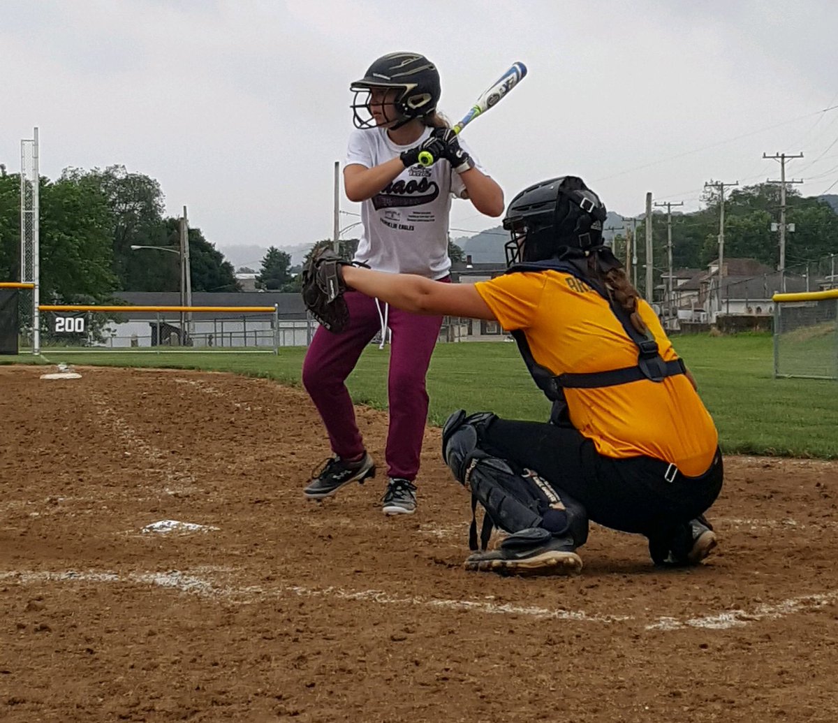 claire_brox's tweet photo. Had a great time at @Geneva_Softball recruit clinic with Coach Zanic (@vgzanic) and Coach Fee! Thank you so much for having me! Go Golden Tornadoes!🌪#competeforchrist #inhisnameiplay https://t.co/OLmZyeUmIP