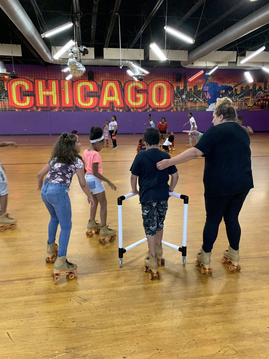 MoosElementary's tweet photo. In May, the Friends of Moos had a Mother’s Day Banquet/fundraiser. A teacher experience that was auctioned off 🏆 was a roller skating party - which happened Monday at The MLK Skating and Bowling Center. Fun fun!
#MoosFamily #friendsofMOOS #skating #mayormaynothavefallenafewtimes https://t.co/iXQIG77XB3