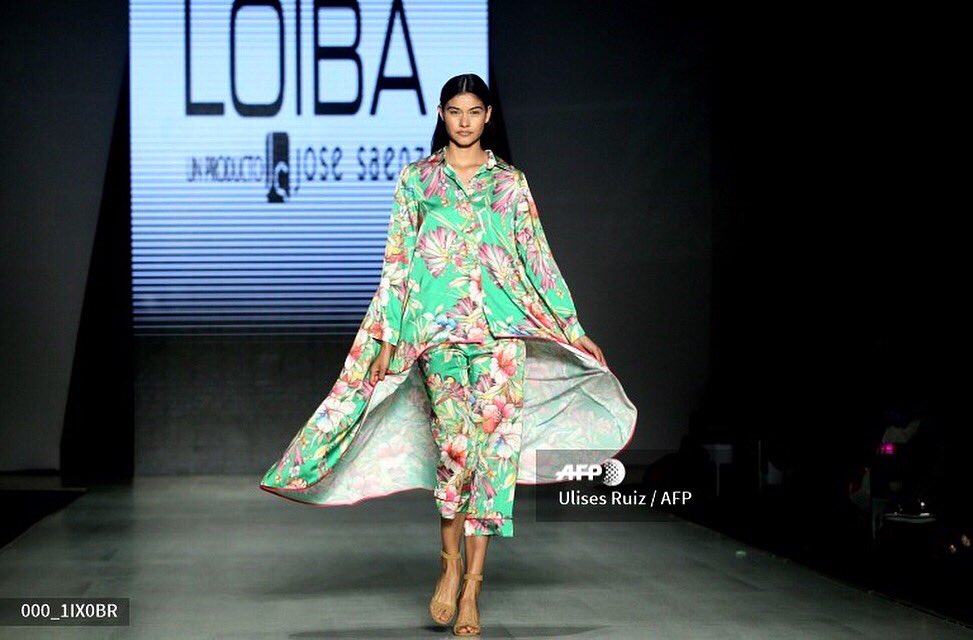 35mmfotografia's tweet photo. A model shows a creation by Spanish designer Monica Fuentes for Spanish brand Loiba, during the 71st edition of Intermoda in Guadalajara. @AFPMexico @afpphoto #photography #mexico #Jalisco #Guadalajara @Intermoda #IM71 #fashion #Loiba https://t.co/hkpOLaR80B