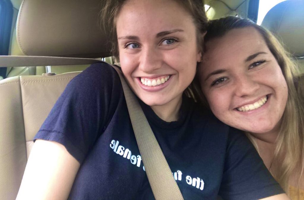 jayleev206's tweet photo. H20BD to the sweetest soul and bestest friend a girl could ask for💓 have the best weekend ever, you deserve THE most. 14 years of friendship and couldn’t have been blessed with better😚 love you foreva poophead 😘💛💜💛 https://t.co/PLmto0plCy