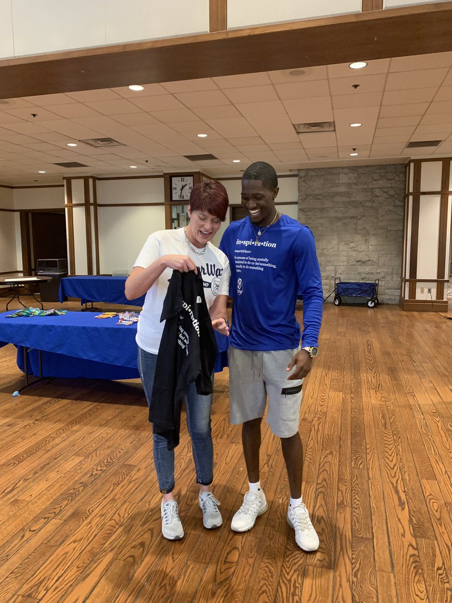 DrSherriBarrow's tweet photo. Got to see one my FAVORITE motivational speakers @TheBWarren this is where I met him last year! He is truly changing the world 🌎! #TeamIndy #ButlerWayCamp #BeTheHero #BInspired https://t.co/mddLpahT70