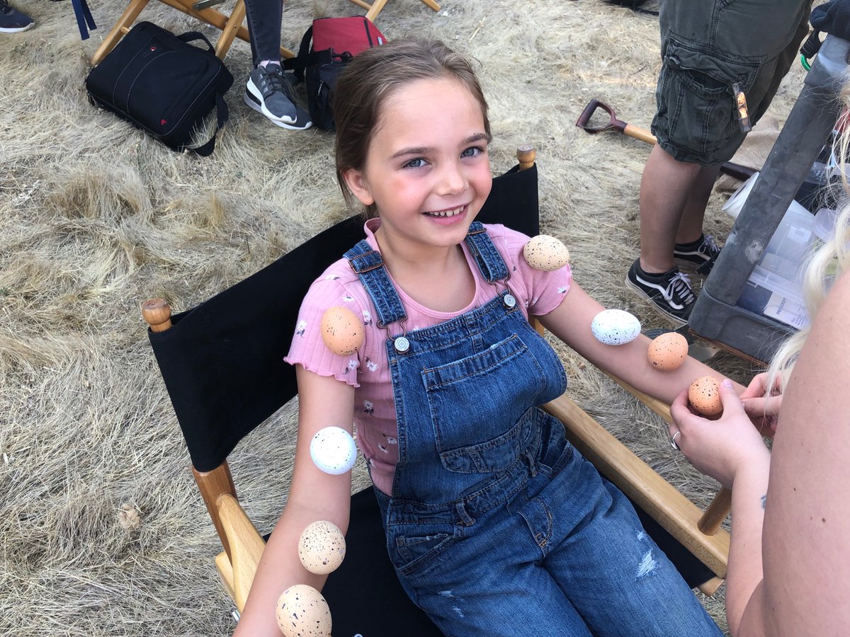 Eggscuse me? Ur crackin’ me up 😂 @Unicorn_Movie @UniversalEnt