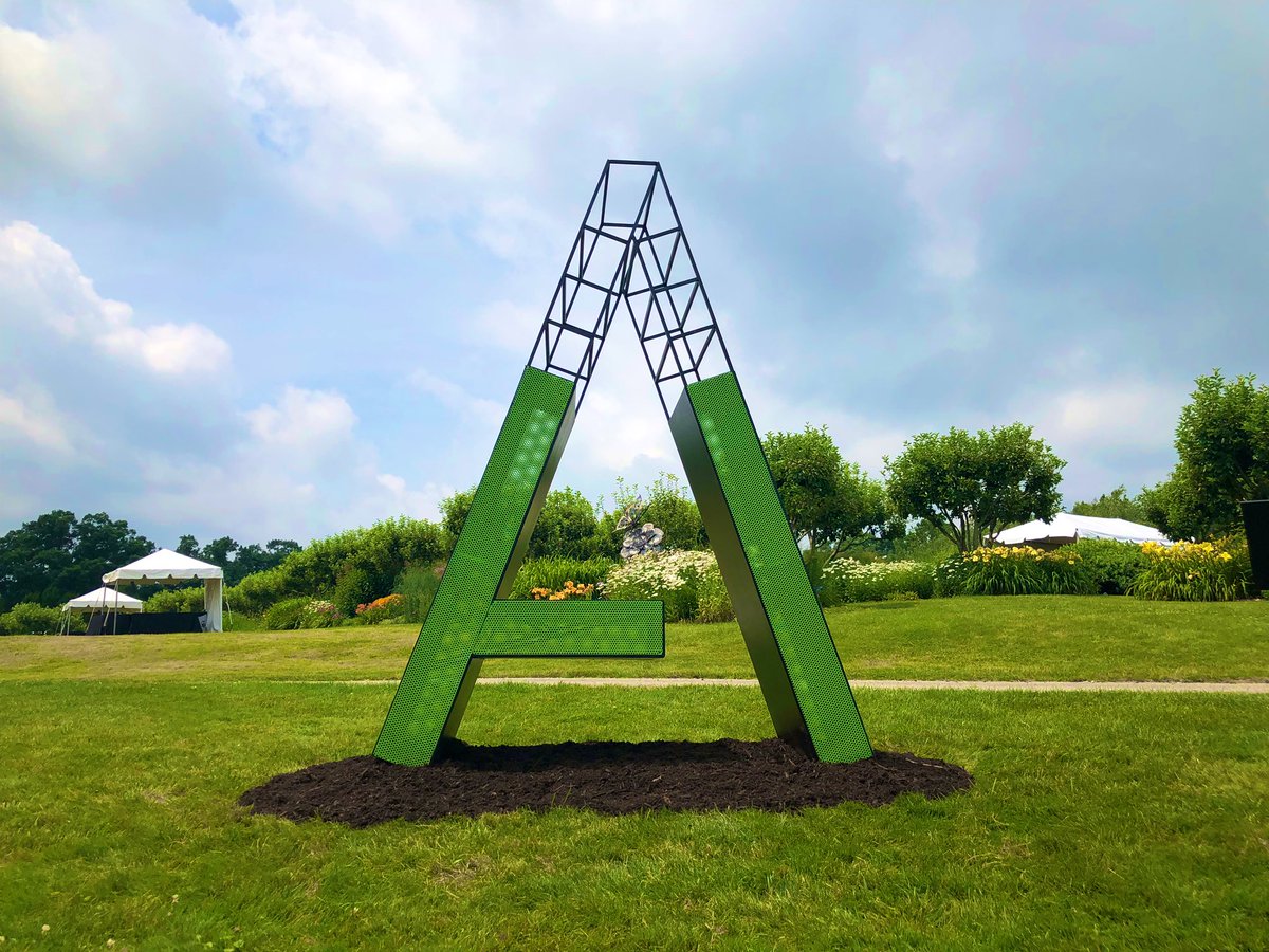 artxlovellc's tweet photo. That’s our #DestinationAkron bench, created by Jeremy Jenkins and John Comunale for @playakron, now installed at @stanhywet. Take a picture and tag #DestinationAkron for a prize!
🎨❤️✨
#ARTxLOVE #atplayakron
@knightfdn #knightcities
@AkronOhioMayor #whynotakron https://t.co/ReXOmyF5ui