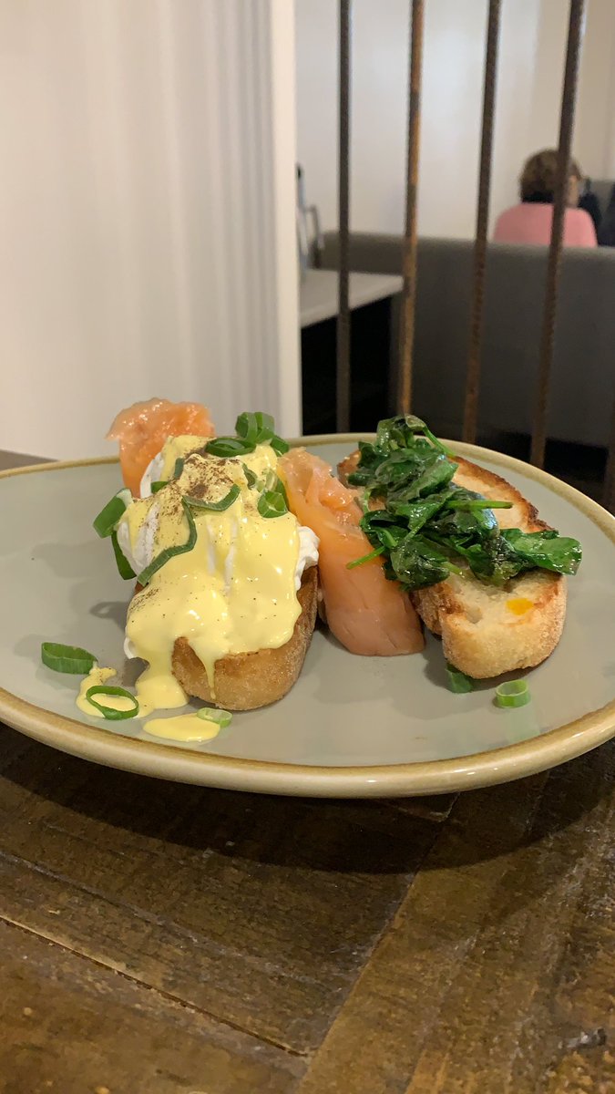 Coach footy getting his breakfast <a href="/SteamersRugby/">Steamers Rugby Club</a> <a href="/jameskora/">james kora</a> <a href="/TheCoffeemamma/">Coffee Mamma</a>