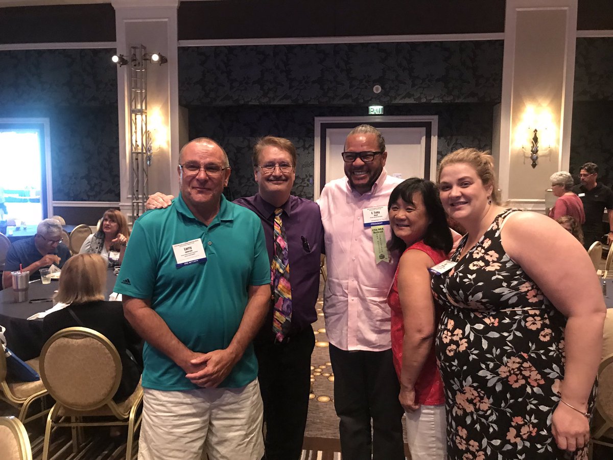 Look who got to meet the new CTA President! <a href="/eboyd8/">CTA</a> This is the VUTA Executive Board attending the CTA President’s Conference Planning Session at the San Jose Fairmont. #VUTA #VUTAExecutiveBoard #CTA