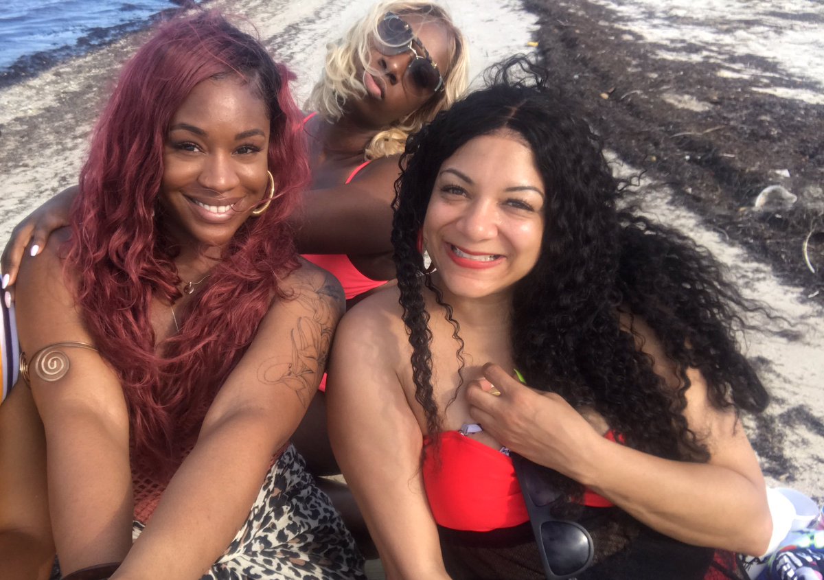 TamaraMadison's tweet photo. Our Birthdays 🎉 #CancerSisters @heylissamonet x @DJQUEENOFSPADES https://t.co/0c9TIF9Sqy