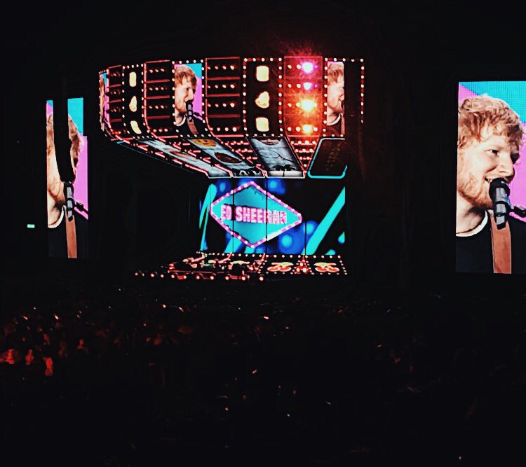 La______Ra's tweet photo. Darling you were perfect tonight ❤️
@edsheeran 
#Moscow #EdSheeran #Love #perfect #Thankyou #best #music https://t.co/0XaME4vBtA