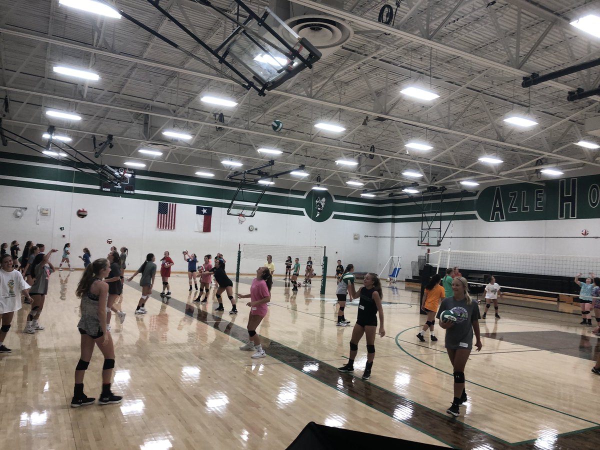 AzleVolleyball's tweet photo. Putting in some hard work past 2 days with Elite Volleyball Camp. Day 3 tomorrow! #VBrules #hornetnation #azleISDway #azleathletics https://t.co/xxZhwa0tHT