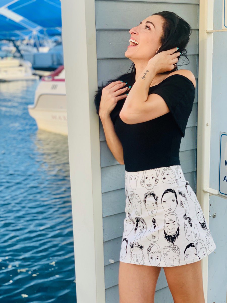 lavishgoldd's tweet photo. Laughing our way into the weekend 🎉🍾

#styleinspo #summervibes #weekendvibes #weekendstyle

Floral Ribbed Bodysuit: https://t.co/LukxvdwcXd
Many Faces Skirts: https://t.co/JOyQGn4QaR https://t.co/ebzeJ0sV2F